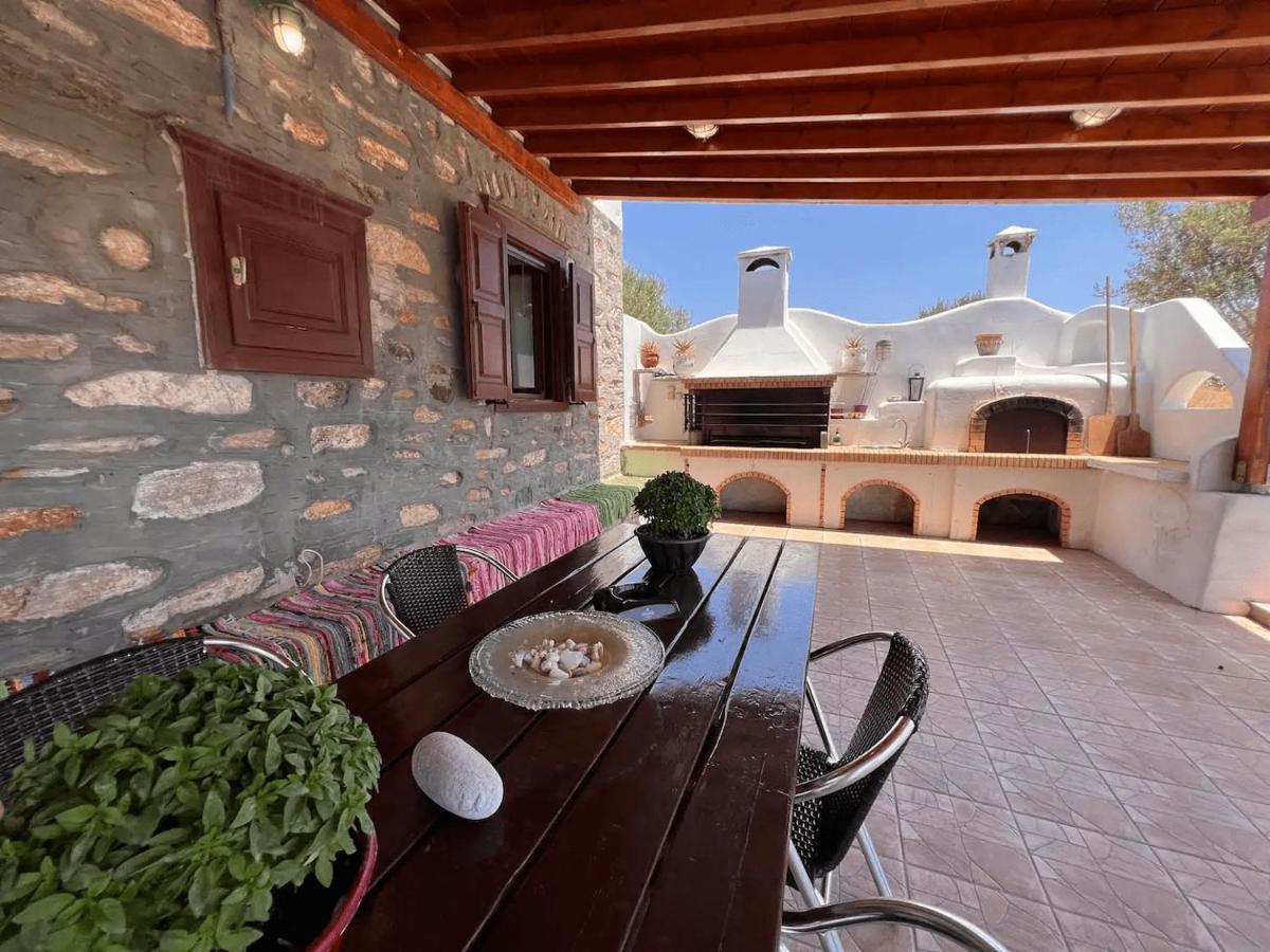 Πέτρινο Εξοχικό Σπίτι Στη Σύρο Agros  Exterior foto