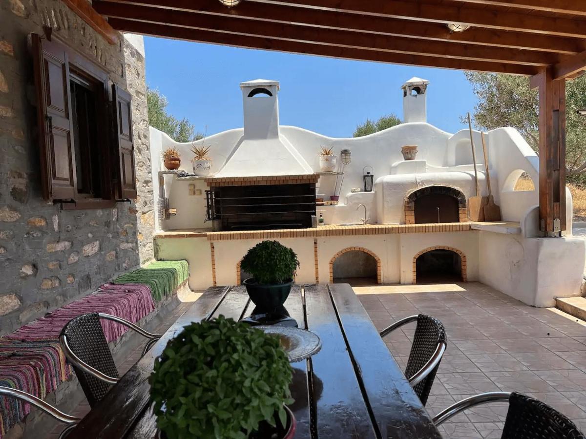 Πέτρινο Εξοχικό Σπίτι Στη Σύρο Agros  Exterior foto